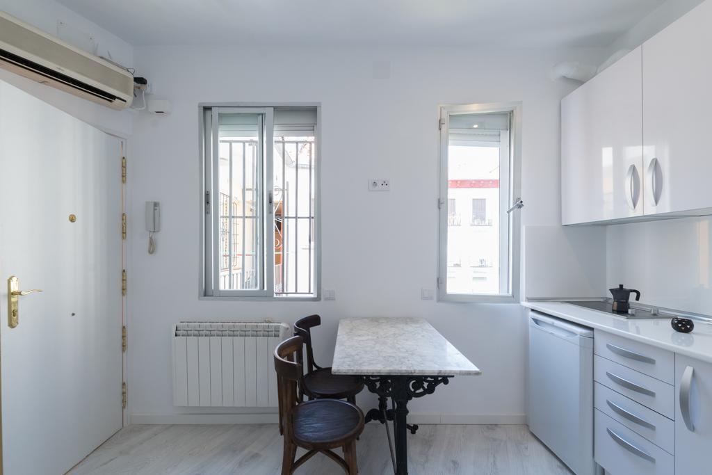 Appartement Yaiza à Madrid Extérieur photo